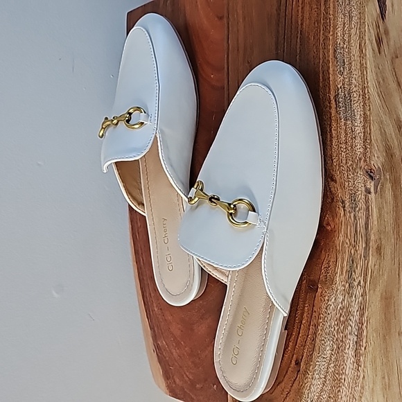 Cici-cherry cream and gold mules - Picture 1 of 9